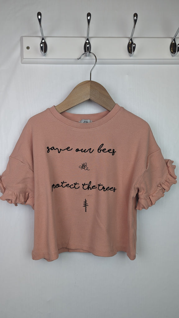 River Island Save Our Bees Top - Girls 7-8 Years River Island Used, Preloved, Preworn & Second Hand Baby, Kids & Children's Clothing UK Online. Cheap affordable. Brands including Next, Joules, Nutmeg, TU, F&F, H&M.