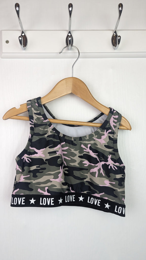 Primark Camo Crop Top - Girls 10-11 Years Primark Used, Preloved, Preworn & Second Hand Baby, Kids & Children's Clothing UK Online. Cheap affordable. Brands including Next, Joules, Nutmeg, TU, F&F, H&M.