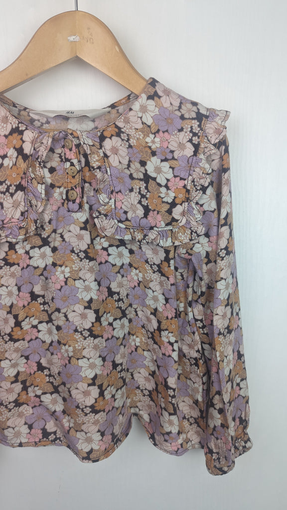 H&M Floral Collared Top - Girls 4-5 Years H&M Used, Preloved, Preworn & Second Hand Baby, Kids & Children's Clothing UK Online. Cheap affordable. Brands including Next, Joules, Nutmeg Morrisons, TU, F&F, H&M.