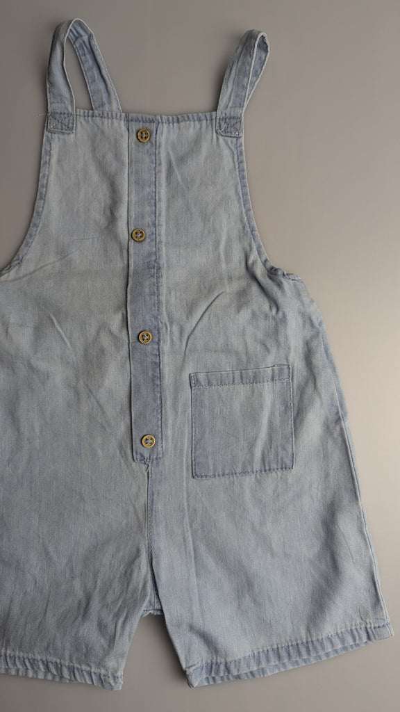 Zara Light Denim Romper - Unisex 9-12 Months Zara Used, Preloved, Preworn & Second Hand Baby, Kids & Children's Clothing UK Online. Cheap affordable. Brands including Next, Joules, Nutmeg Morrisons, TU, F&F, H&M.