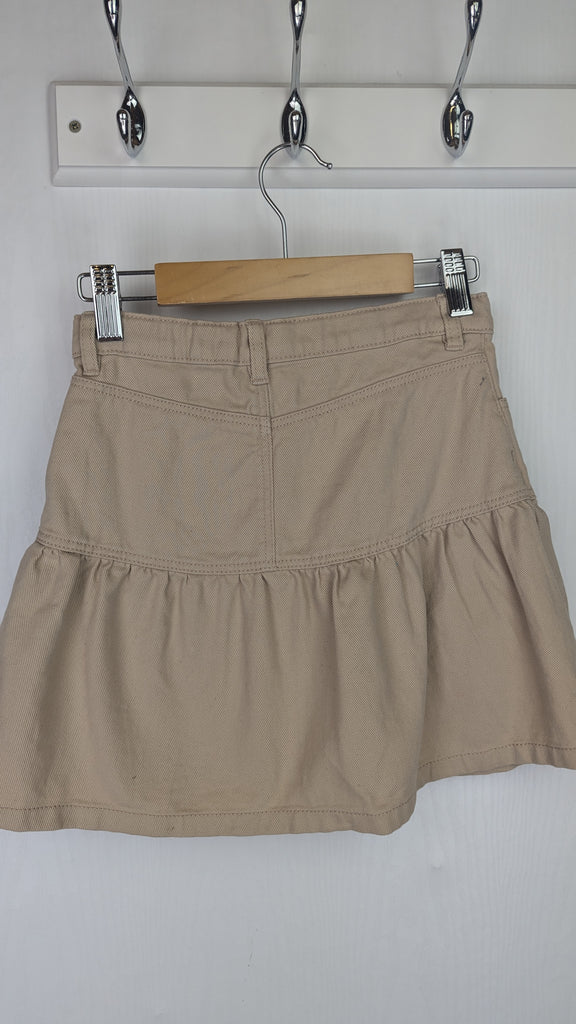 H&M Tan Denim Ruffle Skirt - Girls 5-6 Years H&M Used, Preloved, Preworn & Second Hand Baby, Kids & Children's Clothing UK Online. Cheap affordable. Brands including Next, Joules, Nutmeg Morrisons, TU, F&F, H&M.