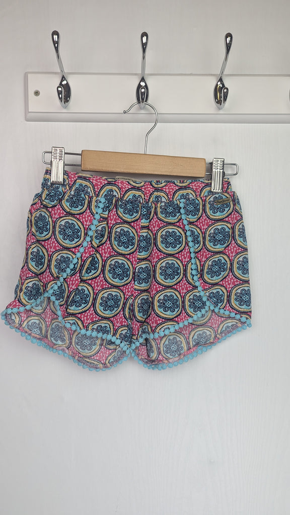 Pepe Jeans Pink & Blue Patterned Shorts - Girls 8 Years Pepe Jeans London Used, Preloved, Preworn & Second Hand Baby, Kids & Children's Clothing UK Online. Cheap affordable. Brands including Next, Joules, Nutmeg Morrisons, TU, F&F, H&M.