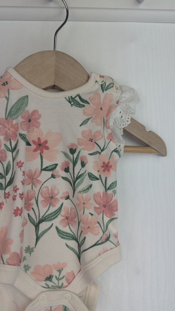 George Floral Bodysuit - Girls Newborn George Used, Preloved, Preworn & Second Hand Baby, Kids & Children's Clothing UK Online. Cheap affordable. Brands including Next, Joules, Nutmeg Morrisons, TU, F&F, H&M.