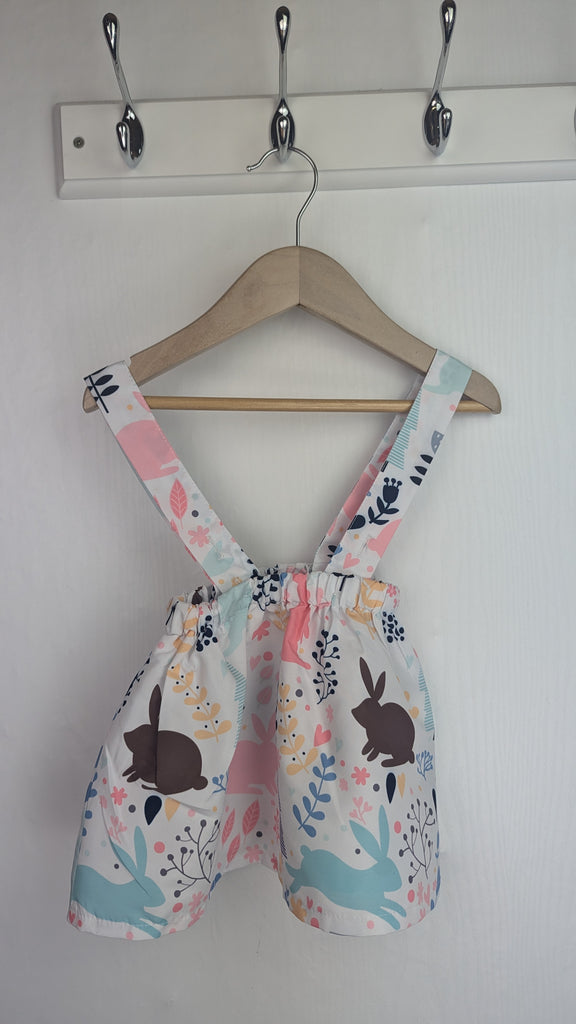 Floral Rabbit Skirt - Girls 2-3 Years Unbranded Used, Preloved, Preworn & Second Hand Baby, Kids & Children's Clothing UK Online. Cheap affordable. Brands including Next, Joules, Nutmeg Morrisons, TU, F&F, H&M.