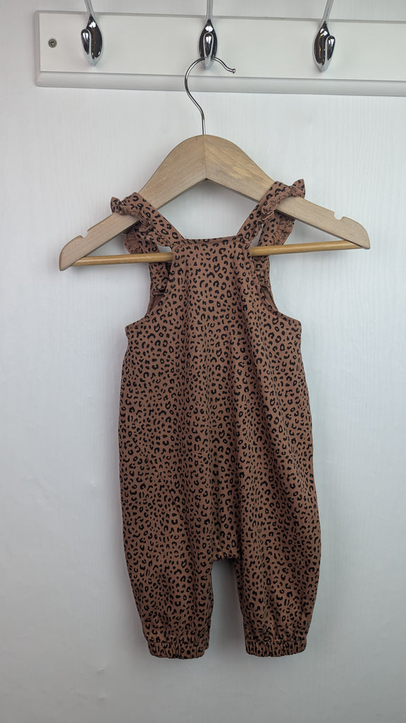 TU Cheetah Print Romper - Baby Girls 0-3 Months TU Used, Preloved, Preworn & Second Hand Baby, Kids & Children's Clothing UK Online. Cheap affordable. Brands including Next, Joules, Nutmeg Morrisons, TU, F&F, H&M.