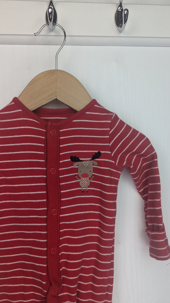 F&F Red Reindeer Christmas Sleepsuit - Unisex 3-6 months F&F Used, Preloved, Preworn & Second Hand Baby, Kids & Children's Clothing UK Online. Cheap affordable. Brands including Next, Joules, Nutmeg Morrisons, TU, F&F, H&M.