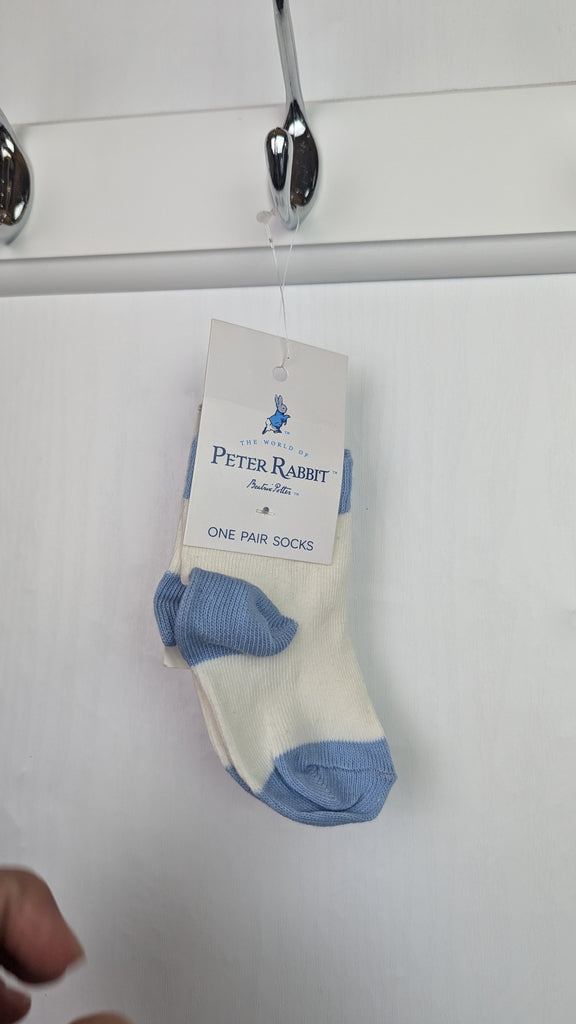 NEW M&S Peter Rabbit White & Blue Socks - Boys 0-3 Months Marks & Spencer Used, Preloved, Preworn & Second Hand Baby, Kids & Children's Clothing UK Online. Cheap affordable. Brands including Next, Joules, Nutmeg Morrisons, TU, F&F, H&M.