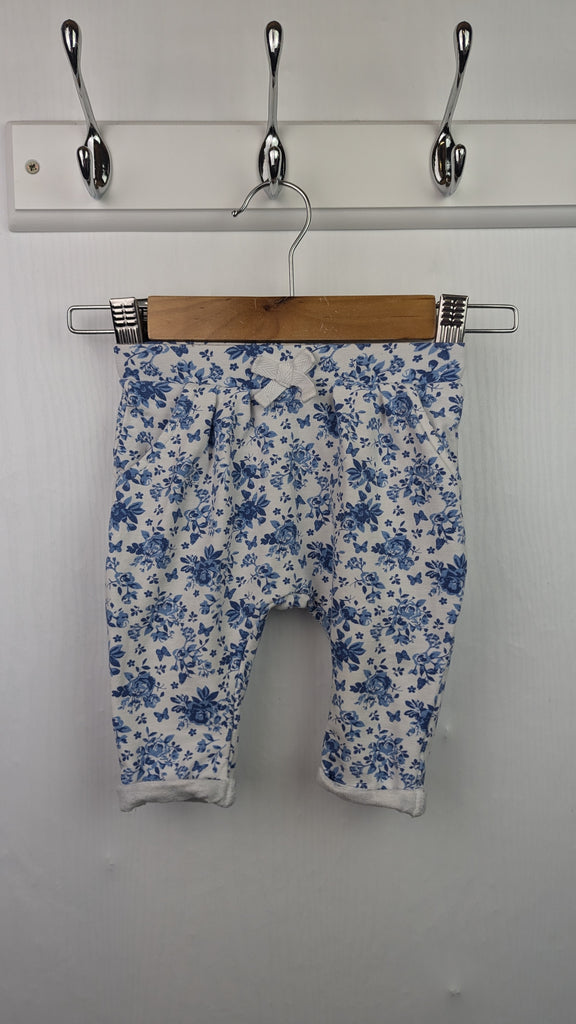 Nutmeg Blue Floral Trousers - Girls 0-3 months Nutmeg Used, Preloved, Preworn & Second Hand Baby, Kids & Children's Clothing UK Online. Cheap affordable. Brands including Next, Joules, Nutmeg Morrisons, TU, F&F, H&M.