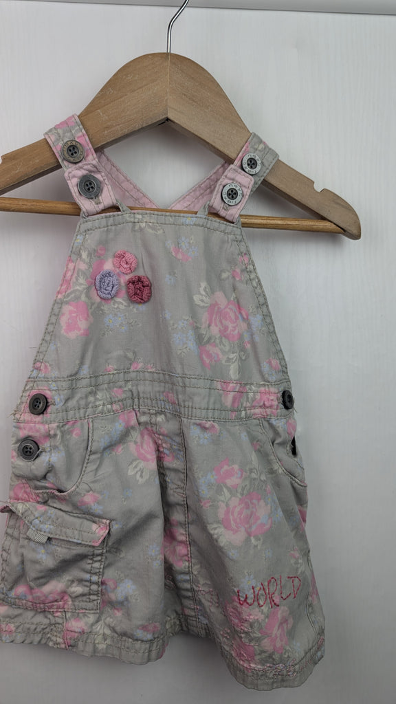 VINTAGE Next Floral Dungaree Dress - Girls 6-9 months Next Used, Preloved, Preworn & Second Hand Baby, Kids & Children's Clothing UK Online. Cheap affordable. Brands including Next, Joules, Nutmeg Morrisons, TU, F&F, H&M.