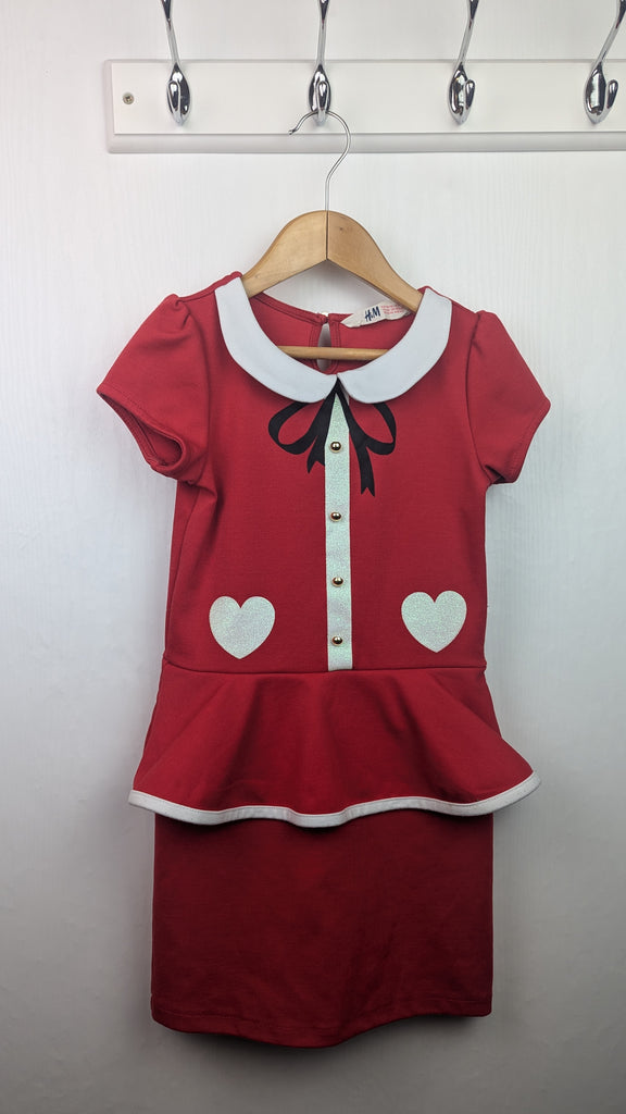 H&M Red Christmas Santa Dress - Girls 4-6 Years Little Ones Preloved Used, Preloved, Preworn & Second Hand Baby, Kids & Children's Clothing UK Online. Cheap affordable. Brands including Next, Joules, Nutmeg Morrisons, TU, F&F, H&M.