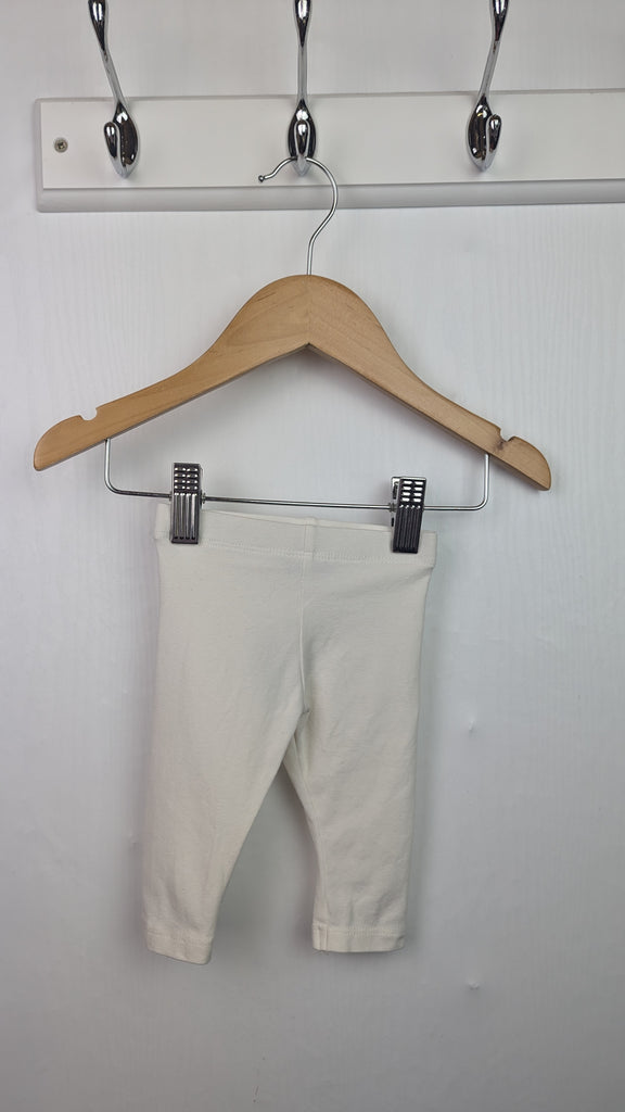 Primark White Leggings - Unisex 0-3 Months Little Ones Preloved Used, Preloved, Preworn & Second Hand Baby, Kids & Children's Clothing UK Online. Cheap affordable. Brands including Next, Joules, Nutmeg Morrisons, TU, F&F, H&M.