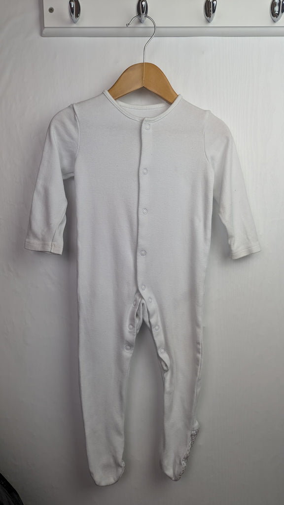 F&F White Sleepsuit - Unisex 3-6 Months Little Ones Preloved Used, Preloved, Preworn & Second Hand Baby, Kids & Children's Clothing UK Online. Cheap affordable. Brands including Next, Joules, Nutmeg Morrisons, TU, F&F, H&M.