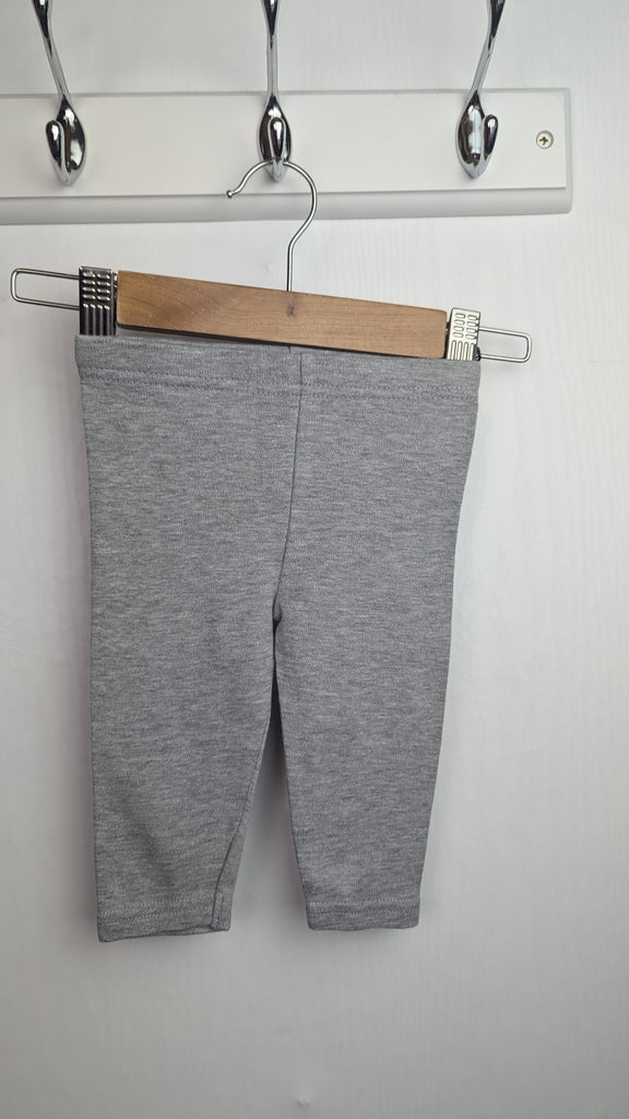 B&M Grey Leggings - Unisex 3-6 Months Little Ones Preloved Used, Preloved, Preworn & Second Hand Baby, Kids & Children's Clothing UK Online. Cheap affordable. Brands including Next, Joules, Nutmeg Morrisons, TU, F&F, H&M.