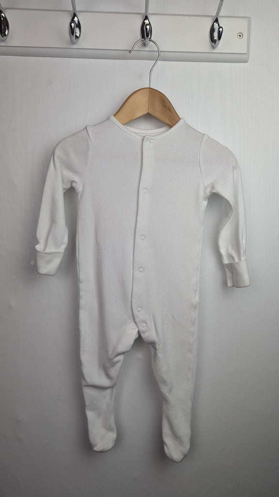 George White Sleepsuit - Unisex 9-12 Months Little Ones Preloved Used, Preloved, Preworn & Second Hand Baby, Kids & Children's Clothing UK Online. Cheap affordable. Brands including Next, Joules, Nutmeg Morrisons, TU, F&F, H&M.