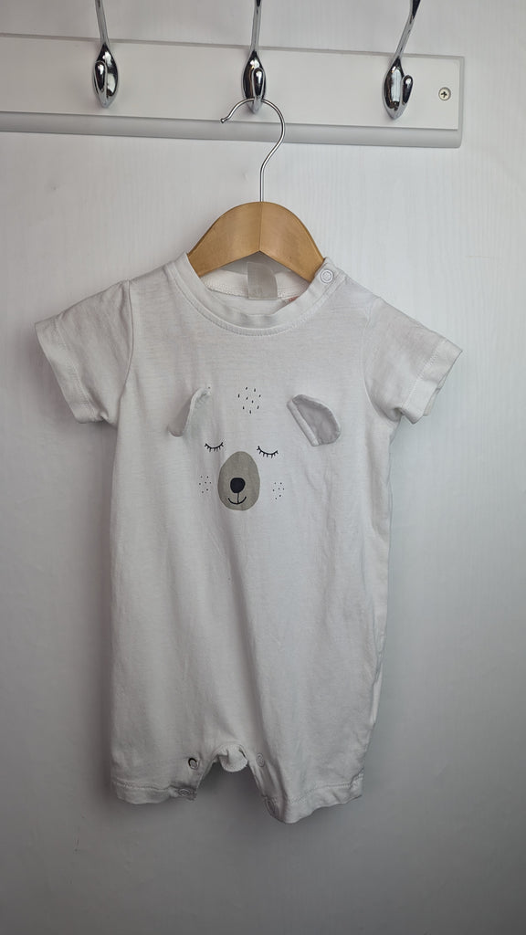 H&M White Bear Romper - Unisex 2-4 Months Little Ones Preloved Used, Preloved, Preworn & Second Hand Baby, Kids & Children's Clothing UK Online. Cheap affordable. Brands including Next, Joules, Nutmeg Morrisons, TU, F&F, H&M.