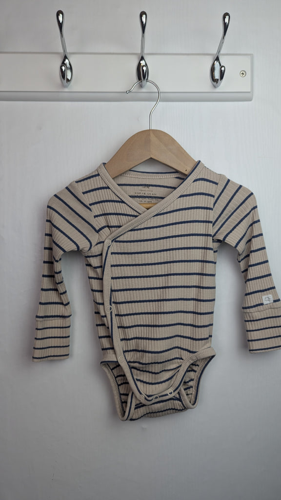 H&M Beige & Blue Wrap Bodysuit - Boys 4-6 Months Little Ones Preloved Used, Preloved, Preworn & Second Hand Baby, Kids & Children's Clothing UK Online. Cheap affordable. Brands including Next, Joules, Nutmeg Morrisons, TU, F&F, H&M.