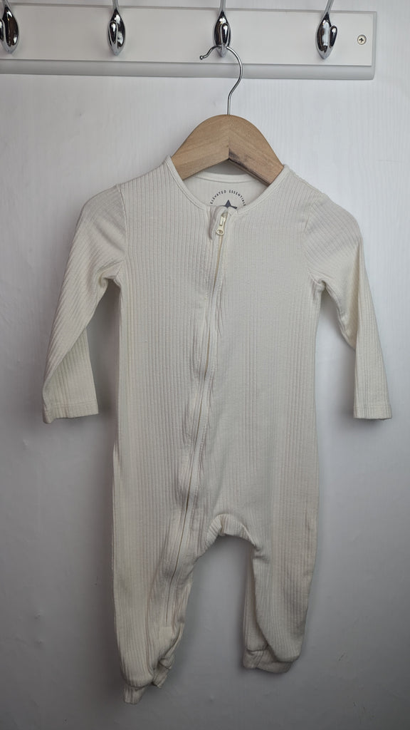 F&F Cream Ribbed Romper - Unisex 9-12 Months Little Ones Preloved Used, Preloved, Preworn & Second Hand Baby, Kids & Children's Clothing UK Online. Cheap affordable. Brands including Next, Joules, Nutmeg Morrisons, TU, F&F, H&M.