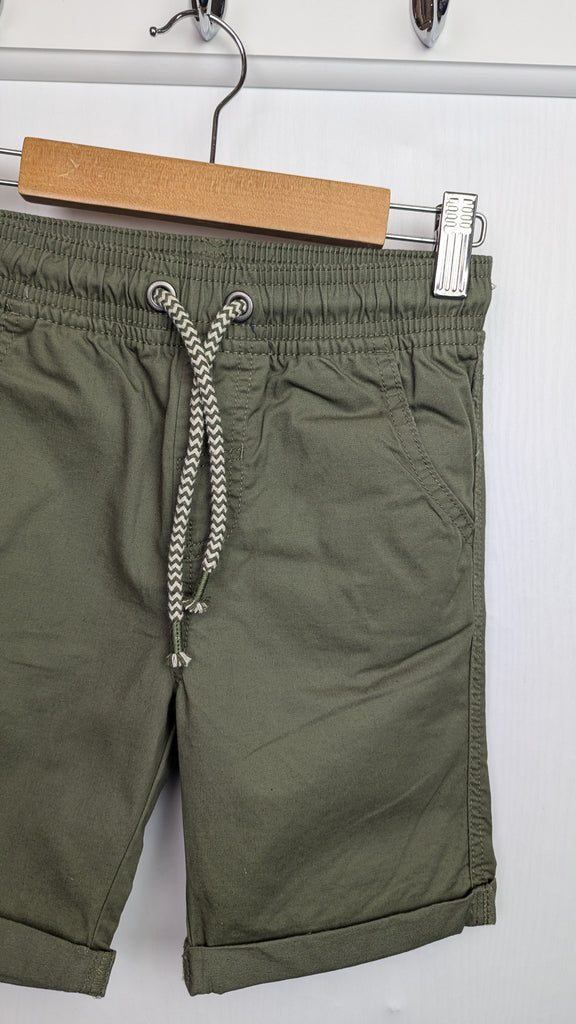 TU Green Chino Shorts - Boys 6 Years Little Ones Preloved Used, Preloved, Preworn & Second Hand Baby, Kids & Children's Clothing UK Online. Cheap affordable. Brands including Next, Joules, Nutmeg Morrisons, TU, F&F, H&M.