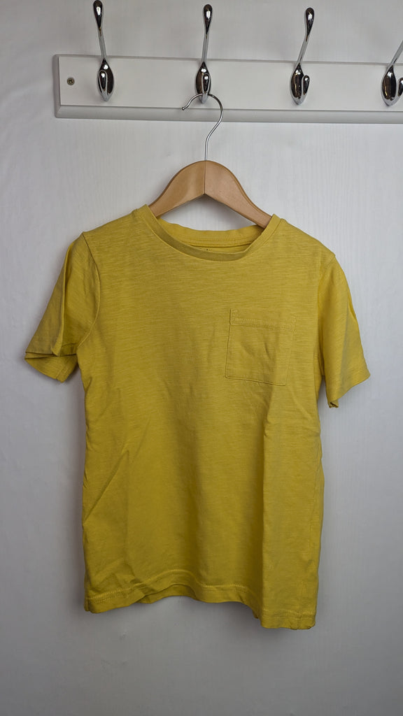 TU Yellow Pocket Short Sleeve Top - Boys 4-5 Years Little Ones Preloved Used, Preloved, Preworn & Second Hand Baby, Kids & Children's Clothing UK Online. Cheap affordable. Brands including Next, Joules, Nutmeg Morrisons, TU, F&F, H&M.