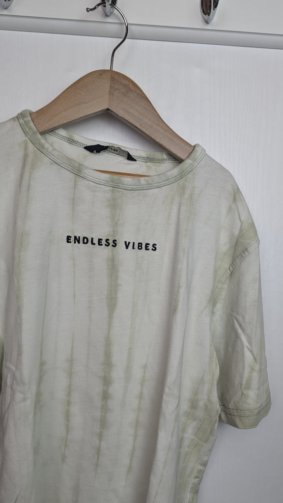 George Green Tie Dye 'Endless Vibes' Top - Boys 6-7 Years Little Ones Preloved Used, Preloved, Preworn & Second Hand Baby, Kids & Children's Clothing UK Online. Cheap affordable. Brands including Next, Joules, Nutmeg Morrisons, TU, F&F, H&M.