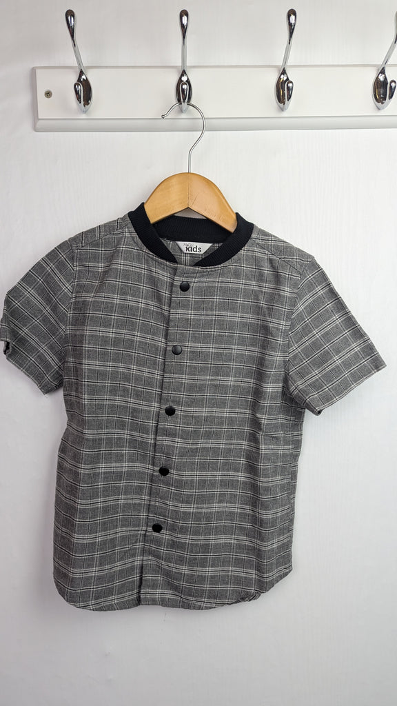 M&Co Grey Check Short Sleeve Shirt - Boys 4-5 Years Little Ones Preloved Used, Preloved, Preworn & Second Hand Baby, Kids & Children's Clothing UK Online. Cheap affordable. Brands including Next, Joules, Nutmeg Morrisons, TU, F&F, H&M.