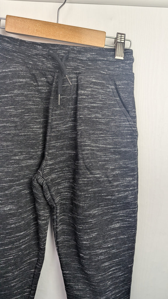 George Black & White Jogging Bottoms - Boys 8-9 Years Little Ones Preloved Used, Preloved, Preworn & Second Hand Baby, Kids & Children's Clothing UK Online. Cheap affordable. Brands including Next, Joules, Nutmeg Morrisons, TU, F&F, H&M.