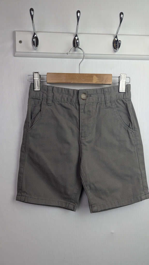 Matalan Grey Chino Shorts - Boys 5 Years Little Ones Preloved Used, Preloved, Preworn & Second Hand Baby, Kids & Children's Clothing UK Online. Cheap affordable. Brands including Next, Joules, Nutmeg Morrisons, TU, F&F, H&M.