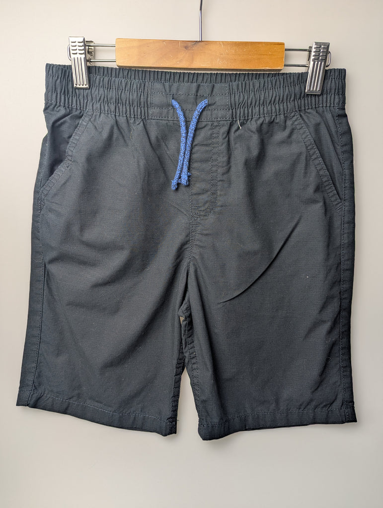 F&F Black Shorts - Boys 9-10 Years Little Ones Preloved Used, Preloved, Preworn Baby, Girls & Boys Clothes. Kids & Children's second hand Clothing UK Online. Cheap affordable. Brands including Next, Joules, Nutmeg Morrisons, TU, F&F, H&M.