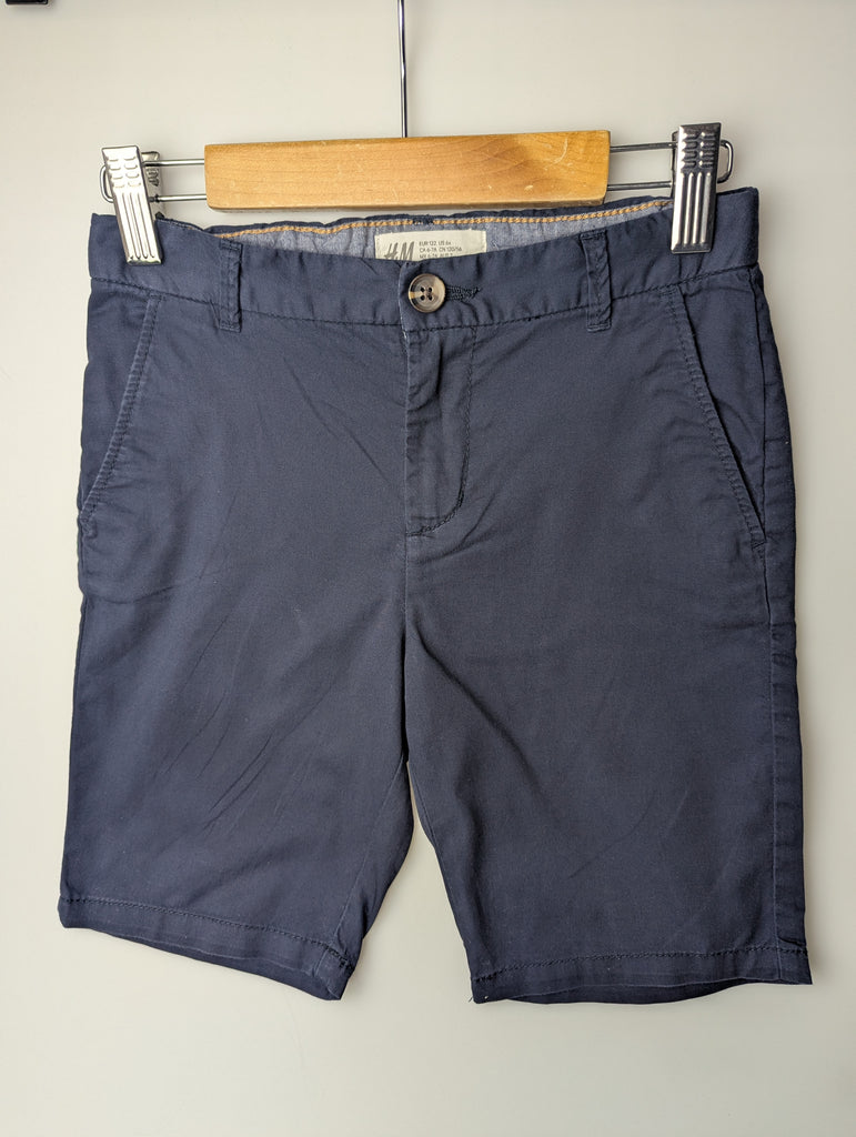 H&M Navy Shorts - Boys 6-7 Years Little Ones Preloved Used, Preloved, Preworn Baby, Girls & Boys Clothes. Kids & Children's second hand Clothing UK Online. Cheap affordable. Brands including Next, Joules, Nutmeg Morrisons, TU, F&F, H&M.