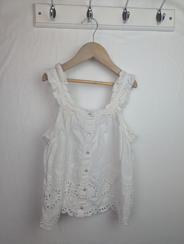 NWOT's River Island White Floral Top - Girls 9-10 Years Little Ones Preloved Second Hand Baby, Girls & Boys Clothes. UK Postage