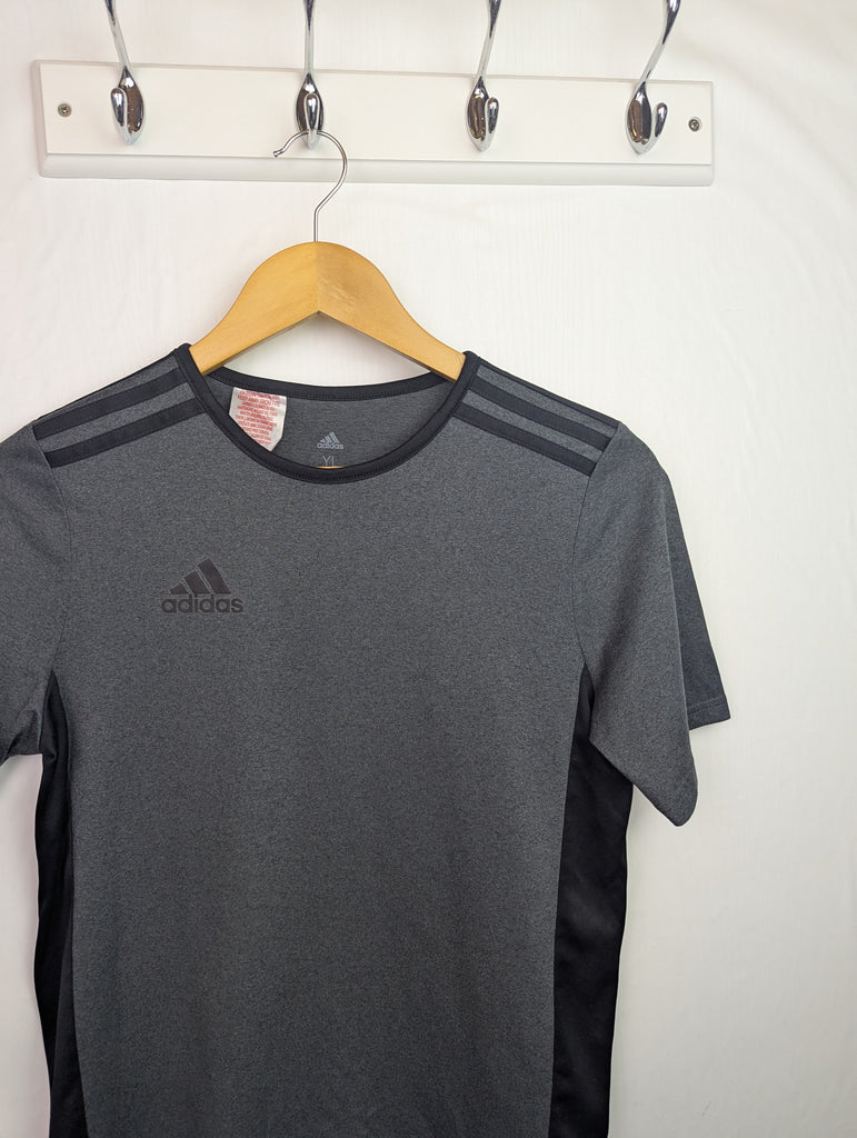 Adidas Grey Short Sleeve Top - Unisex 13-14 Years Little Ones Preloved Second Hand Baby, Girls & Boys Clothes. UK Postage