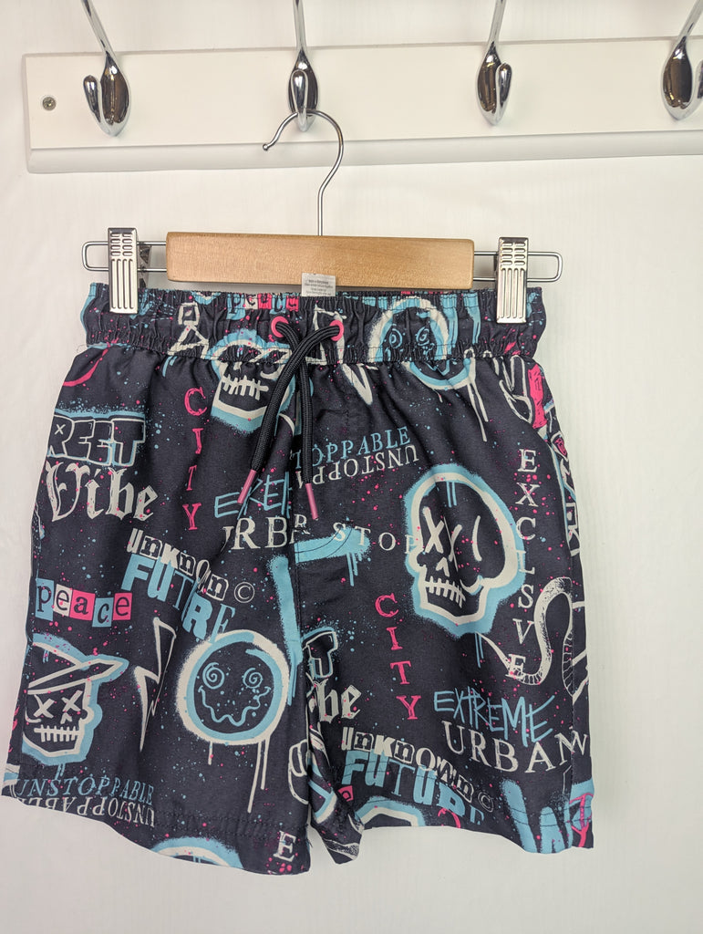 George Grafitti Swim Shorts - Boys 5-6 Years Little Ones Preloved Second Hand Baby, Girls & Boys Clothes. UK Postage