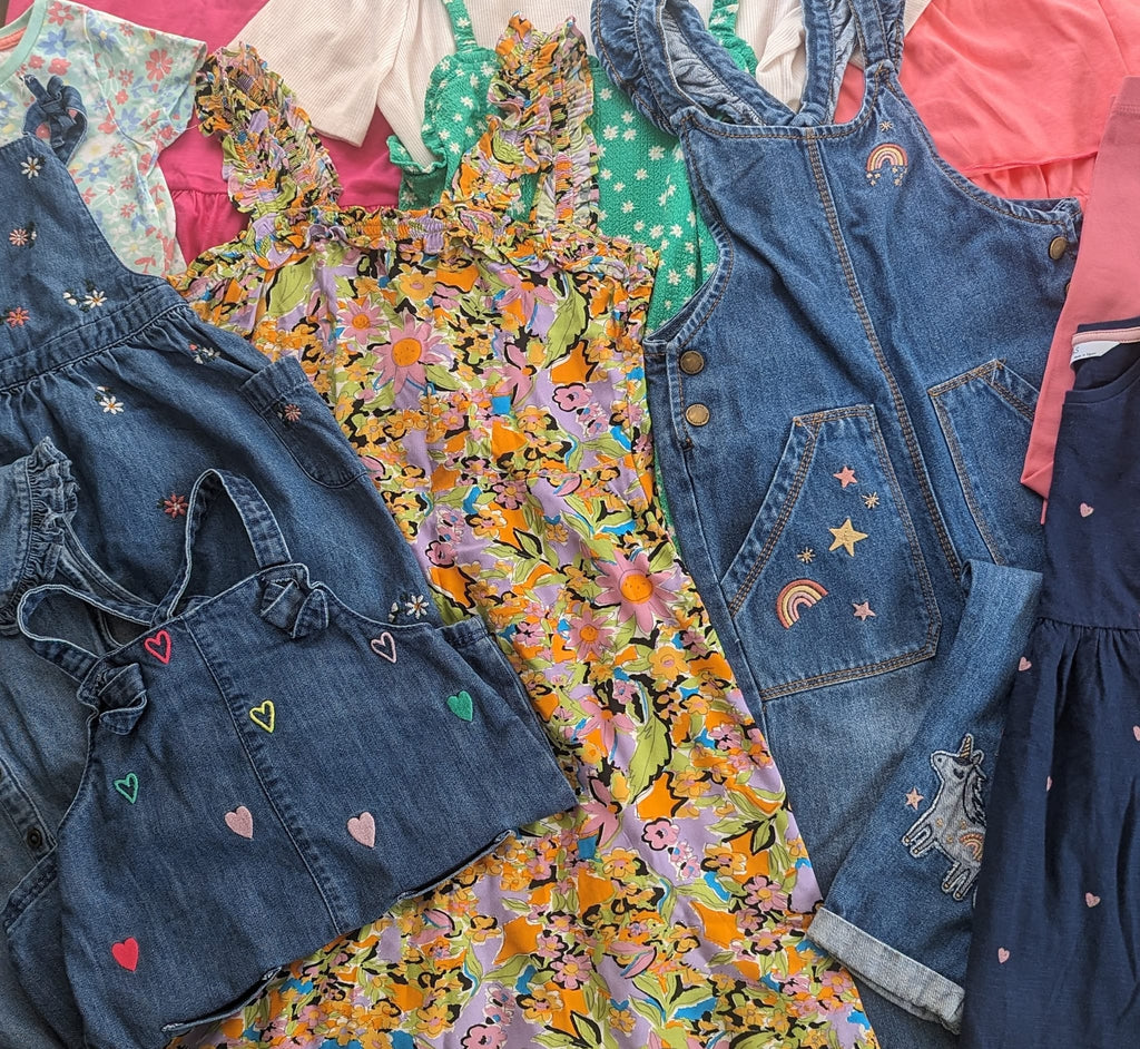 Second hand baby, girls and boys clothes at little ones preloved uk