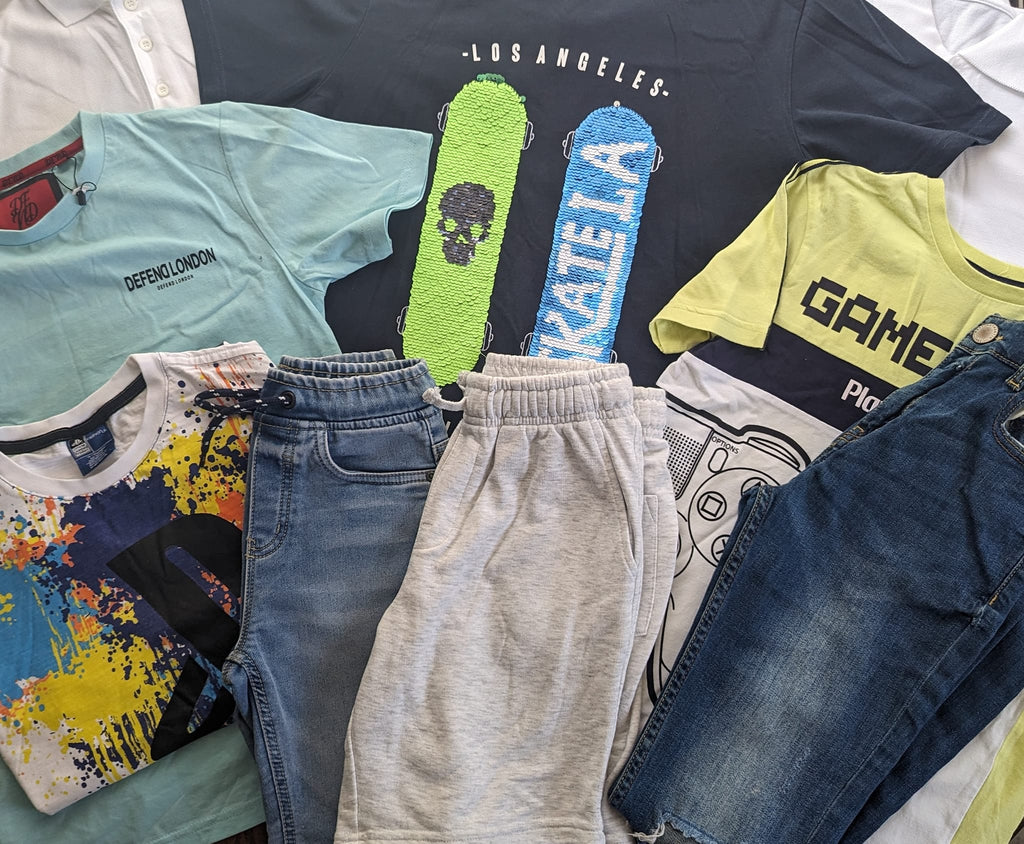 Second hand baby, girls and boys clothes at little ones preloved uk