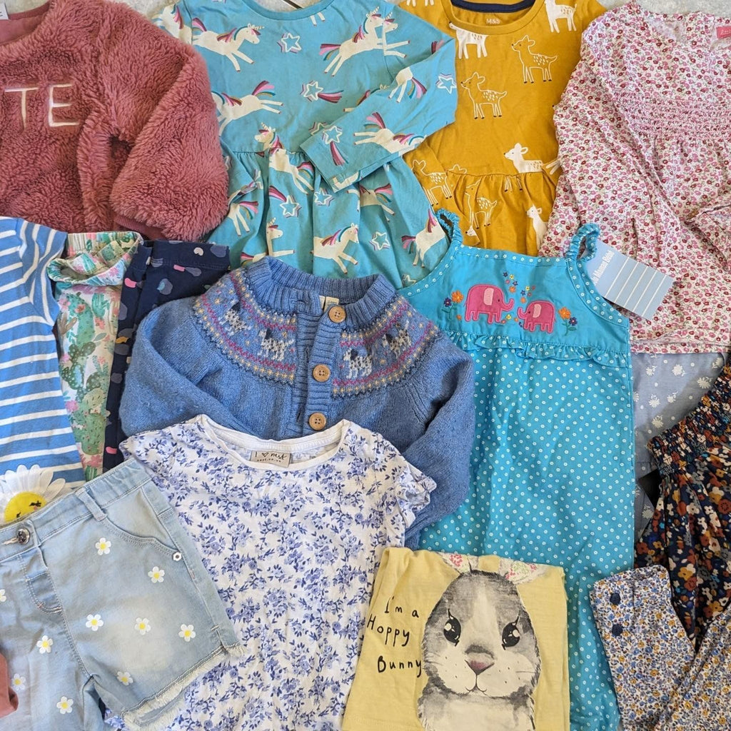 Second hand baby, girls and boys clothes at little ones preloved uk