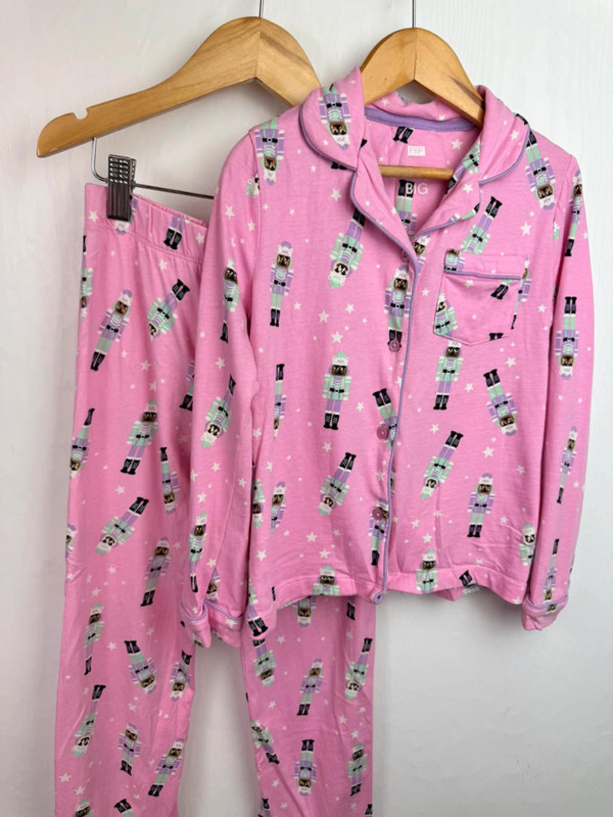 F&F Christmas Cracker Pyjamas - Girls 5-6 Years
