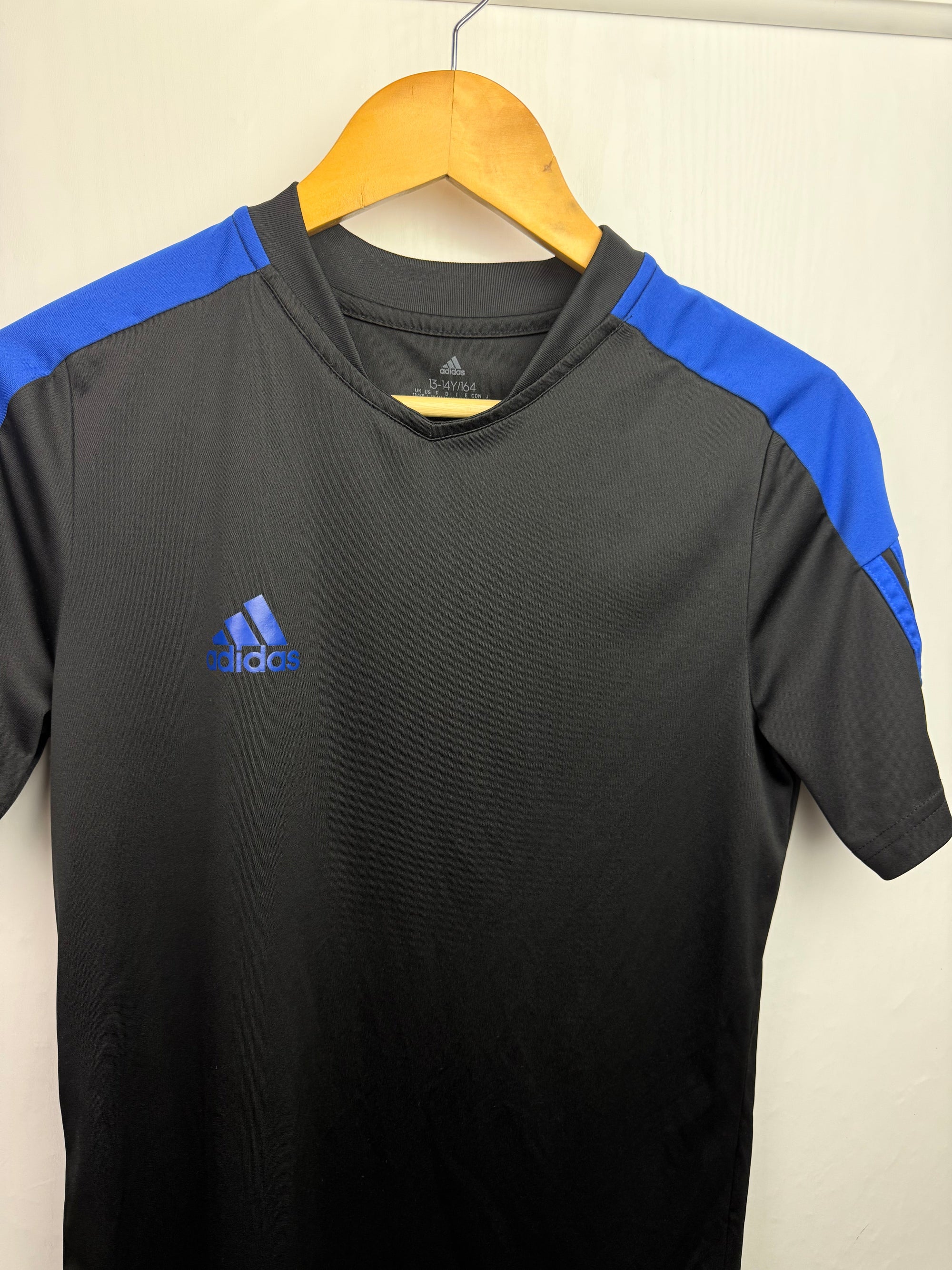 Adidas Black & Blue Sports Shirt - Boys 13 - 14 Years - Little Ones Preloved. Second Hand Children's & Preloved Baby, Kids, Girls & Boys Clothes. UK online