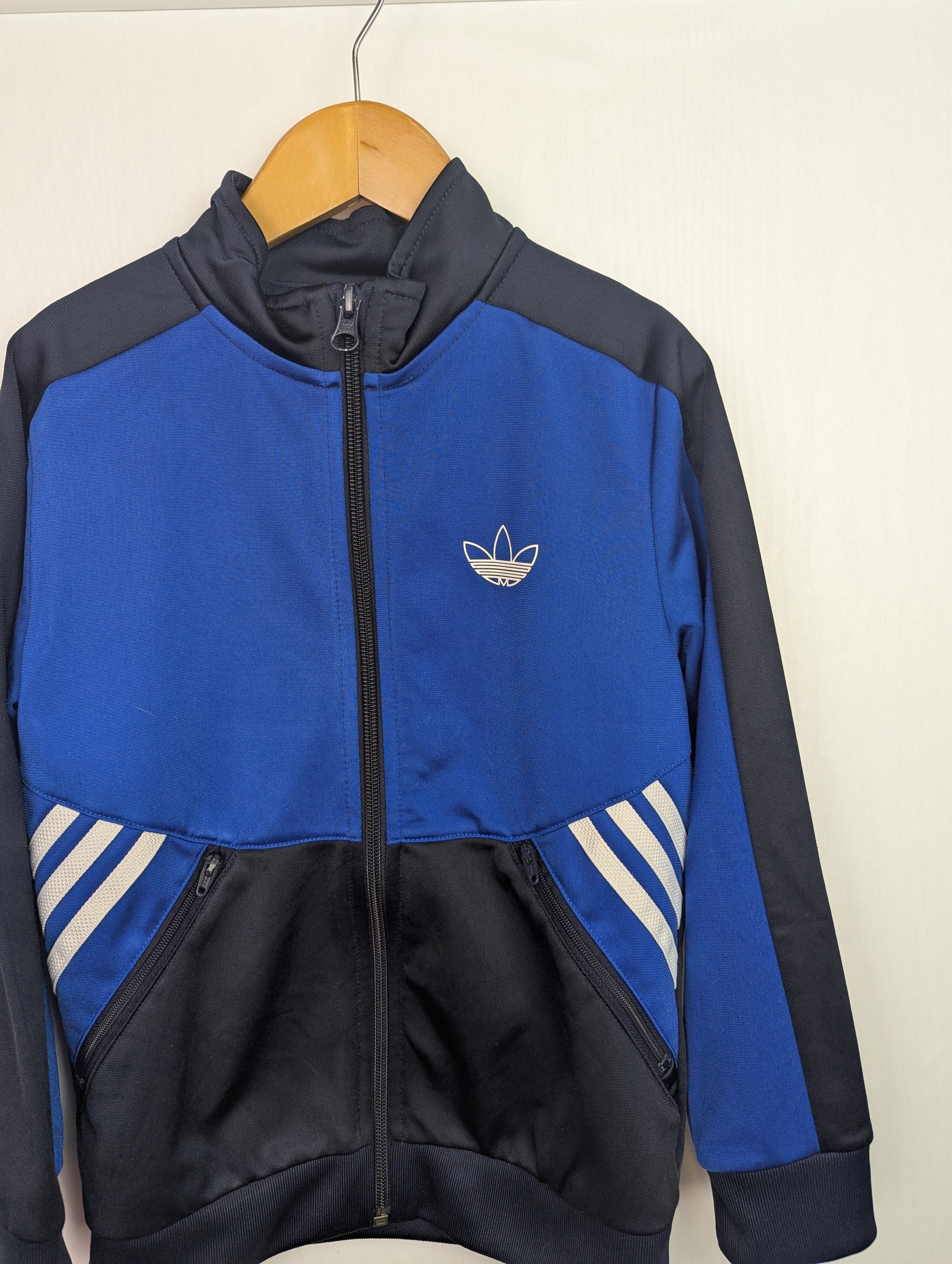 Adidas Blue Tacksuit Top - Boys 6 - 7 Years - Little Ones Preloved. Second Hand Children's & Preloved Baby, Kids, Girls & Boys Clothes. UK online