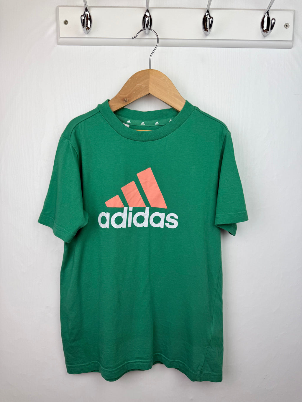 Adidas Green Short Sleeve Top - Unisex 9 - 10 Years - Little Ones Preloved. Second Hand Children's & Preloved Baby, Kids, Girls & Boys Clothes. UK online
