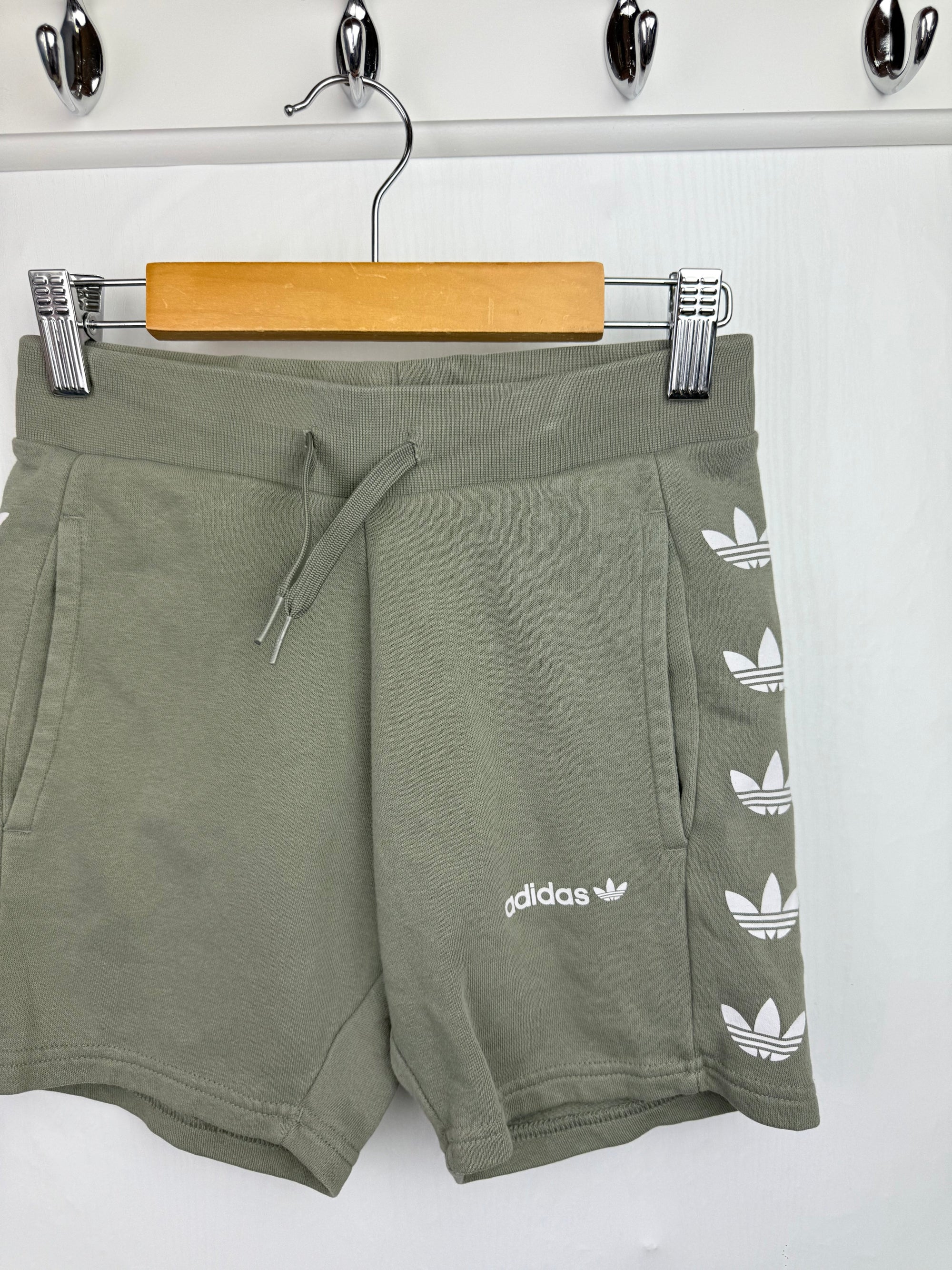 Adidas Green Shorts - Boys 7 - 8 Years - Little Ones Preloved. Second Hand Children's & Preloved Baby, Kids, Girls & Boys Clothes. UK online
