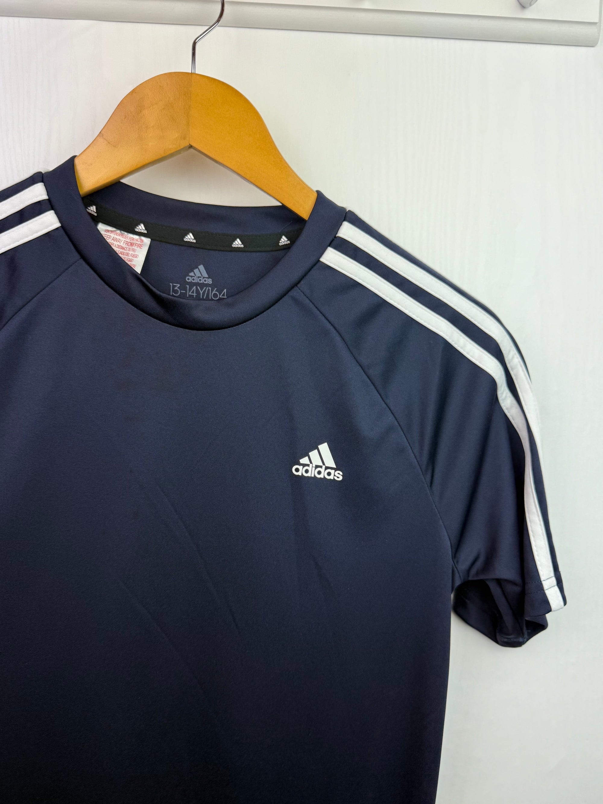 Adidas Short Sleeve Top - Boys 13 - 14 Years - Little Ones Preloved. Second Hand Children's & Preloved Baby, Kids, Girls & Boys Clothes. UK online