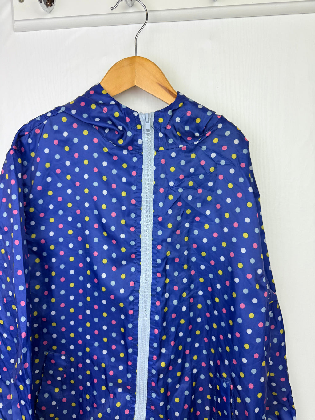 Avenue Kids Polka Dot Rain Coat - Girls 7 - 8 Years - Little Ones Preloved. Second Hand Children's & Preloved Baby, Kids, Girls & Boys Clothes. UK online