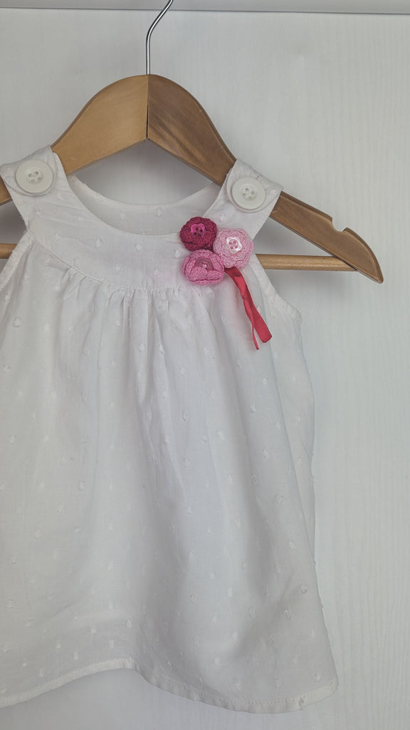 Baby Time White Cotton Dress - Baby Girls 0-3 Months Baby Time Used, Preloved, Preworn & Second Hand Baby, Kids & Children's Clothing UK Online. Cheap affordable. Brands including Next, Joules, Nutmeg Morrisons, TU, F&F, H&M.