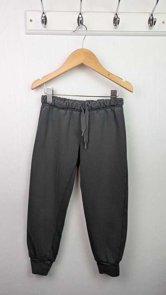 Bimbus Grey Jogging Bottoms - Boys 5-6 Years Little Ones Preloved Used, Preloved, Preworn & Second Hand Baby, Kids & Children's Clothing UK Online. Cheap affordable. Brands including Next, Joules, Nutmeg Morrisons, TU, F&F, H&M.