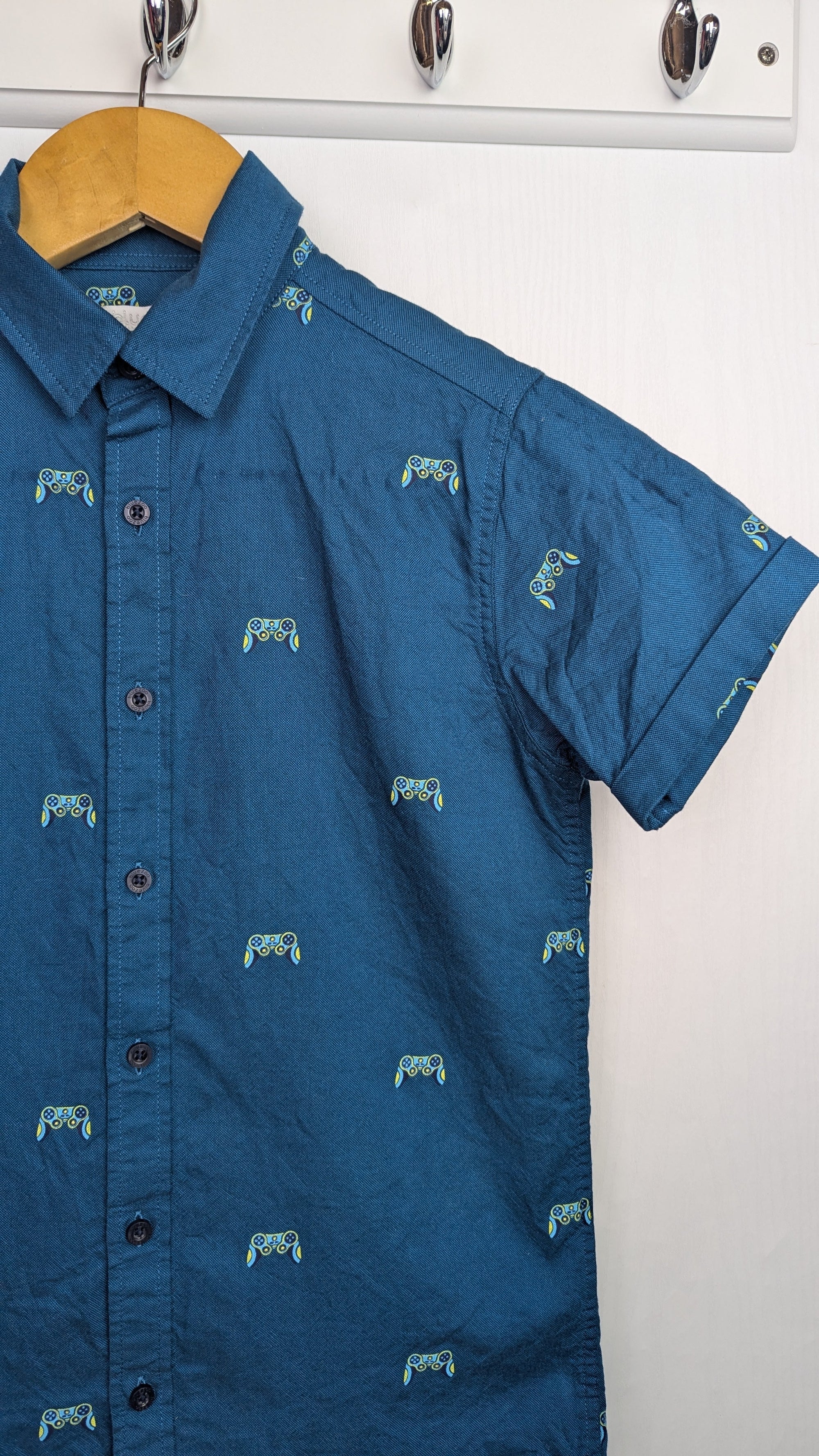 Blue Zoo Cotton Navy Gamer Shirt - Boys 11 Years - Little Ones Preloved. Second Hand Children's & Preloved Baby, Kids, Girls & Boys Clothes. UK online