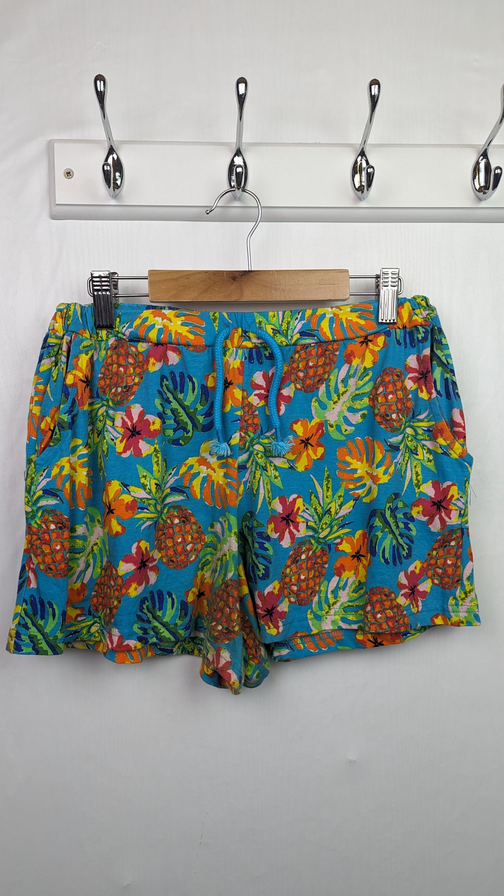 Board Angels Floral Blue Shorts - Girls 13 Years - Little Ones Preloved. Second Hand Children's & Preloved Baby, Kids, Girls & Boys Clothes. UK online