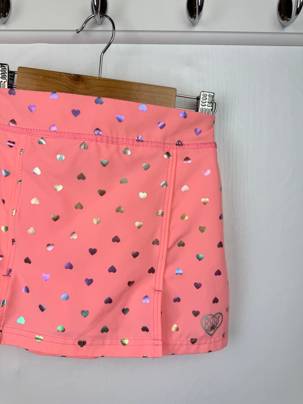 Body Glove Pink Heart Skort - Girls 5 Years - Little Ones Preloved. Second Hand Children's & Preloved Baby, Kids, Girls & Boys Clothes. UK online
