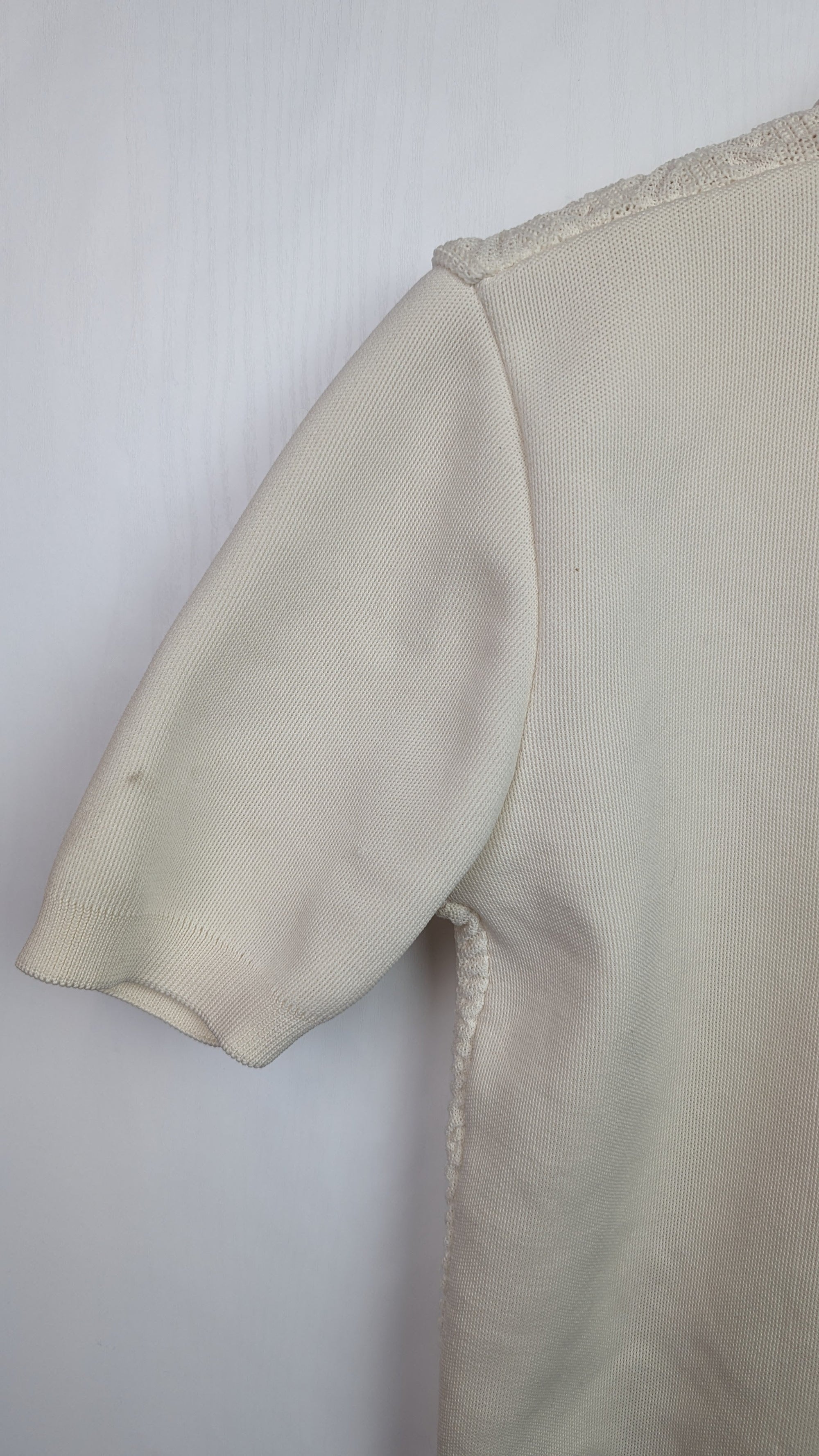 BoohooMan Mens Cream Stretchy Shirt - Medium - Little Ones Preloved. Second Hand Children's & Preloved Baby, Kids, Girls & Boys Clothes. UK online