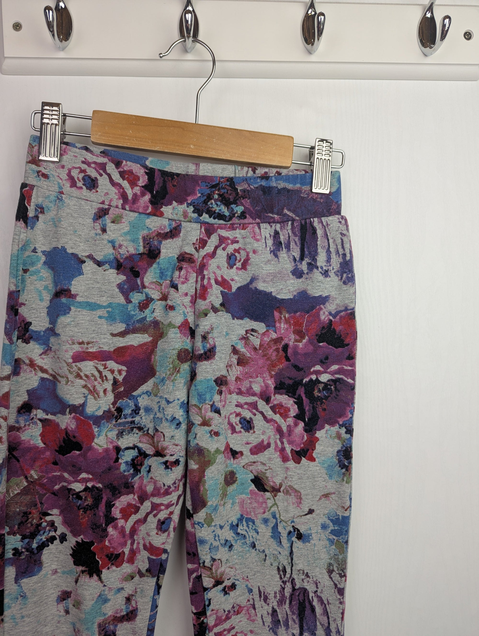 Catimini Grey Floral Leggings - Girls 10 Years - Little Ones Preloved. Second Hand Children's & Preloved Baby, Kids, Girls & Boys Clothes. UK online