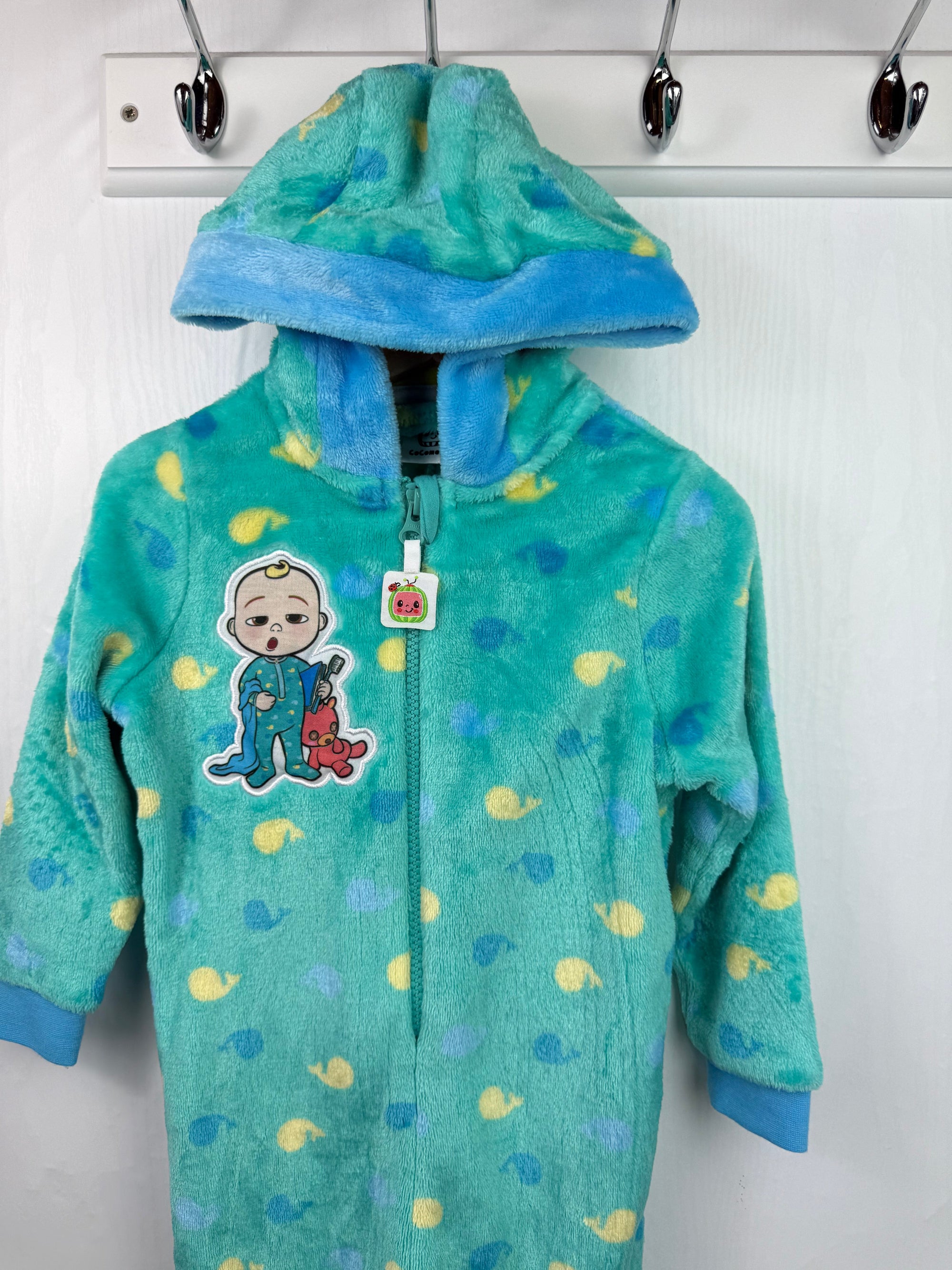 Coco Melon Fluffy All - In - One - Boys 2 Years - Little Ones Preloved. Second Hand Children's & Preloved Baby, Kids, Girls & Boys Clothes. UK online